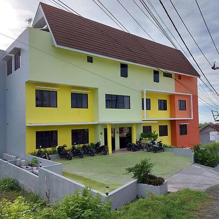 Yellow Guest House Uluwatu Dış mekan fotoğraf