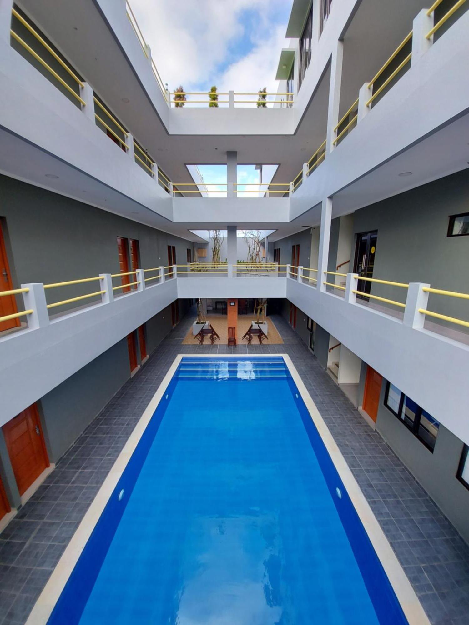 Yellow Guest House Uluwatu Dış mekan fotoğraf